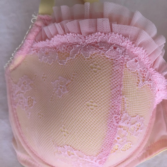 La Senza bra and panty set.  Never worn. - Picture 4 of 9